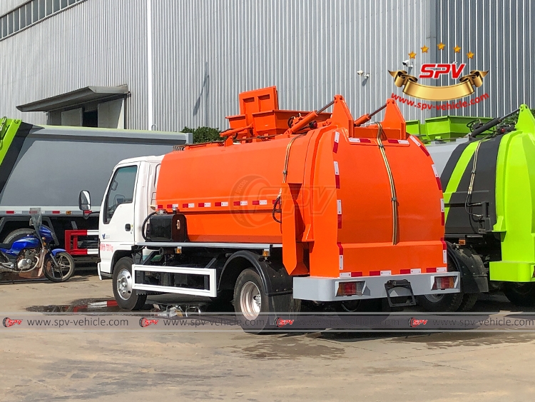 5,000 Litres Food Waste Garbage Truck ISUZU - LB